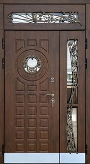 Стальная полуторная термодверь с остеклением, решетками и отбойниками (отделка МДФ) Стальная полуторная термодверь с остеклением, решетками и отбойниками (отделка МДФ)