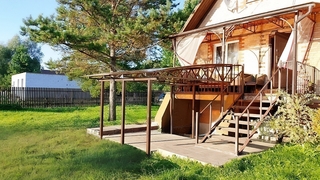 Навес из поликарбоната полуарочный (пристройка к дому)